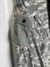 Charger l'image dans la galerie, Surplus US Army ACU Combat Uniform Jacket-Large X Long - The Militaria Shop