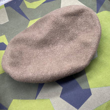 Load image into Gallery viewer, Original British Army Guards Division Beret - Size 56cm - The Militaria Shop