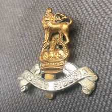 Load image into Gallery viewer, Original WW2 British Army Cap Badge - Royal Army Pay Corps - The Militaria Shop