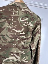 Lade das Bild in den Galerie-Viewer, Surplus British Army MTP Barrack Shirt-Size 180/95 - The Militaria Shop