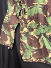 Charger l'image dans la galerie, Genuine Army Surplus British DPM Camouflaged Combat Smock Jacket - Size 170/104 - The Militaria Shop