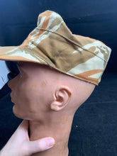 Load image into Gallery viewer, Genuine Omani Oman Desert Camouflage Peaked Cap & Ear Flaps - Size 6 1/2 / 52cm - The Militaria Shop