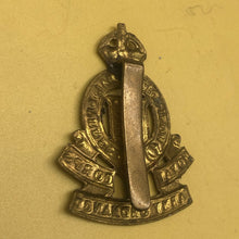 Lade das Bild in den Galerie-Viewer, Original WW2 British Army Royal Army Ordnance Corps RAOC Cap Badge - The Militaria Shop