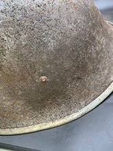 Lade das Bild in den Galerie-Viewer, Original WW2 British/Canadian Army Mk3 Turtle Combat Helmet - The Militaria Shop