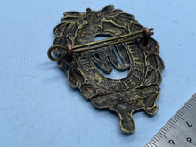 Load image into Gallery viewer, Original British Army - 40th Second Somersetshire Regiment of Foot Cap Badge - The Militaria Shop