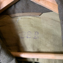 Lade das Bild in den Galerie-Viewer, Original WW2 US Army Class A Dress Jacket 1942 - Private Ryan Prop - 38" Regular - The Militaria Shop