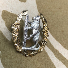 Load image into Gallery viewer, Genuine British Army Badge Queen's Own Warwickshire and Worcestershire Yeomanry - The Militaria Shop