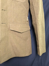 Lade das Bild in den Galerie-Viewer, Grade 1 Used British Army No.2 Dress Uniform Jacket - Size 188/92/76 - The Militaria Shop