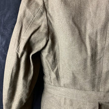 Lade das Bild in den Galerie-Viewer, Original WW2 US Army Class A Dress Jacket 1942 - Private Ryan Prop - 38" Regular - The Militaria Shop