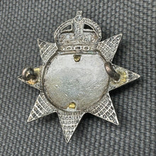 Load image into Gallery viewer, Original WW1 British Army Cap Badge - Bandsman / Musicians (Bandmaster) - The Militaria Shop