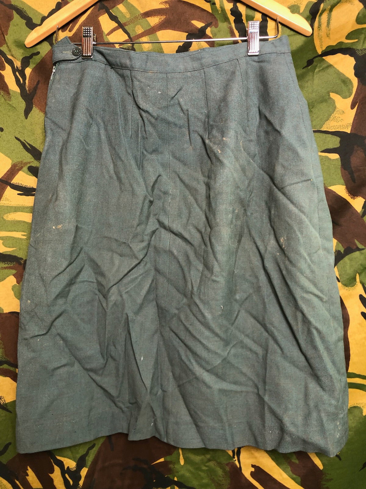 British Army Women's Skirt Lovat Green - Size 28" Waist - The Militaria Shop