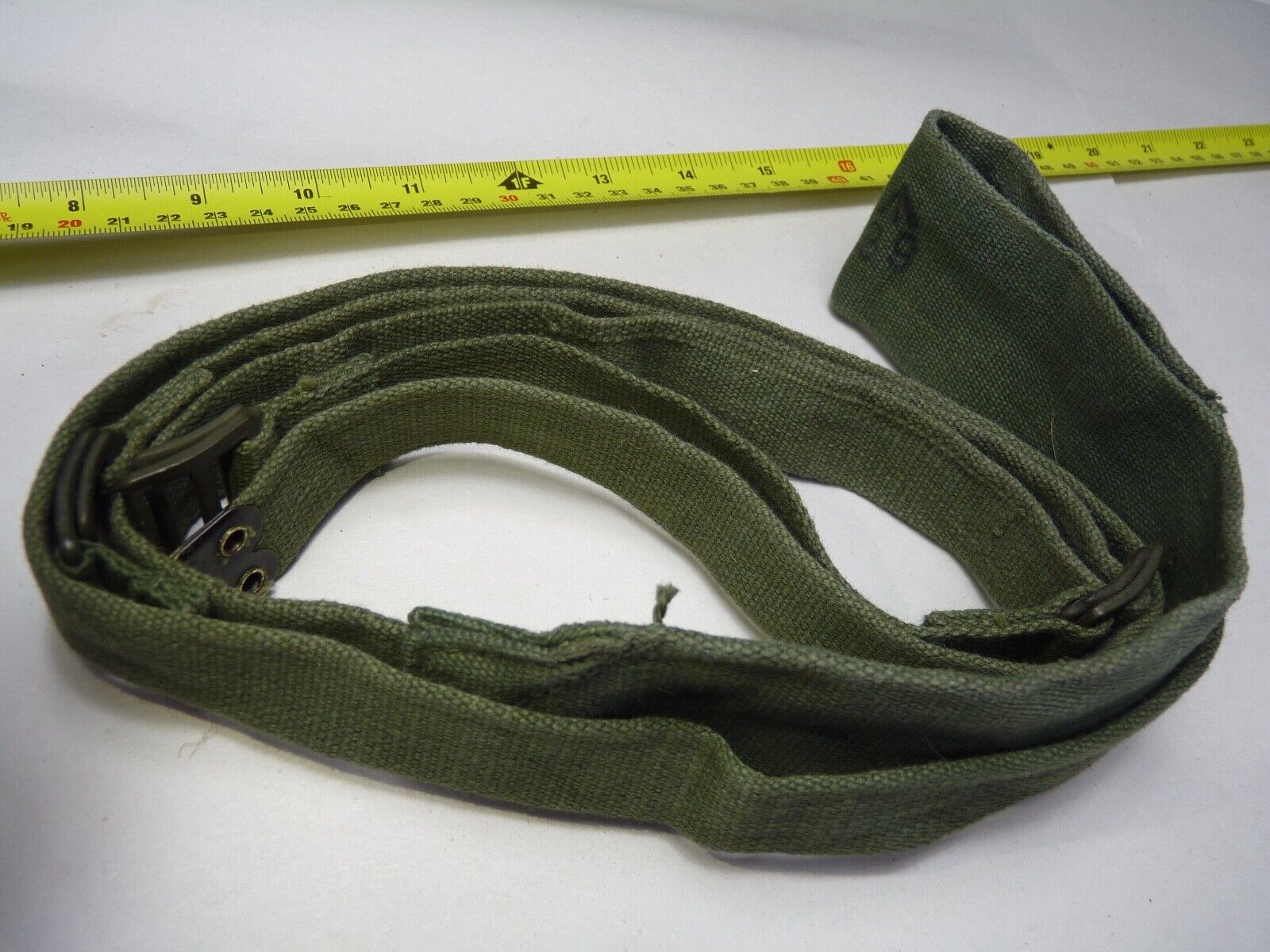 Original WW2 British Army 44 Pattern Shoulder / Extended Equipment Strap - 1945 - The Militaria Shop