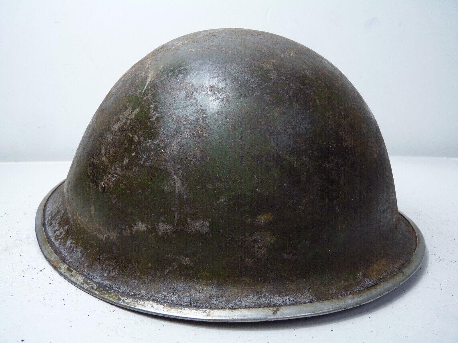 Mk3 Canadian / British Army Original WW2 Turtle Helmet High Rivet - The Militaria Shop