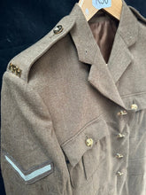 Lade das Bild in den Galerie-Viewer, British Army Surplus Grade 1 No.2 Service Dress Jacket - KRH - Size 182/100/84 - The Militaria Shop