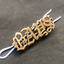 Load image into Gallery viewer, Original WW1 British Army BAYS Queen's Dragoon Guards Brass Shoulder Title - The Militaria Shop