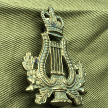 Load image into Gallery viewer, Genuine British Army Cap Badge - Musicians - The Militaria Shop