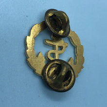 Charger l'image dans la galerie, Original British Army Cap Badge - RN Chief Petty Officer - The Militaria Shop
