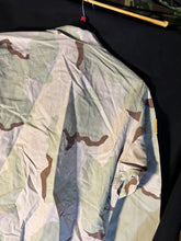 Load image into Gallery viewer, Gulf War US Army DCU Camouflaged Combat Field Coat/Jacket - Medium/Long - The Militaria Shop