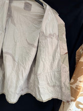 Load image into Gallery viewer, Gulf War US Army DCU Camouflaged Combat Field Coat/Jacket - Medium/Regular - The Militaria Shop