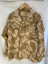 Lade das Bild in den Galerie-Viewer, Genuine British Army Desert DPM Combat Tropical Jacket - Size 180/104 - The Militaria Shop