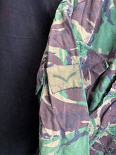 Load image into Gallery viewer, Surplus British Army Woodland DPM Smock Combat Jacket -Size 170/112 - The Militaria Shop