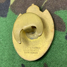 Lade das Bild in den Galerie-Viewer, British Army REME Royal Electrical Mechanical Engineers Assosiation Badge - The Militaria Shop