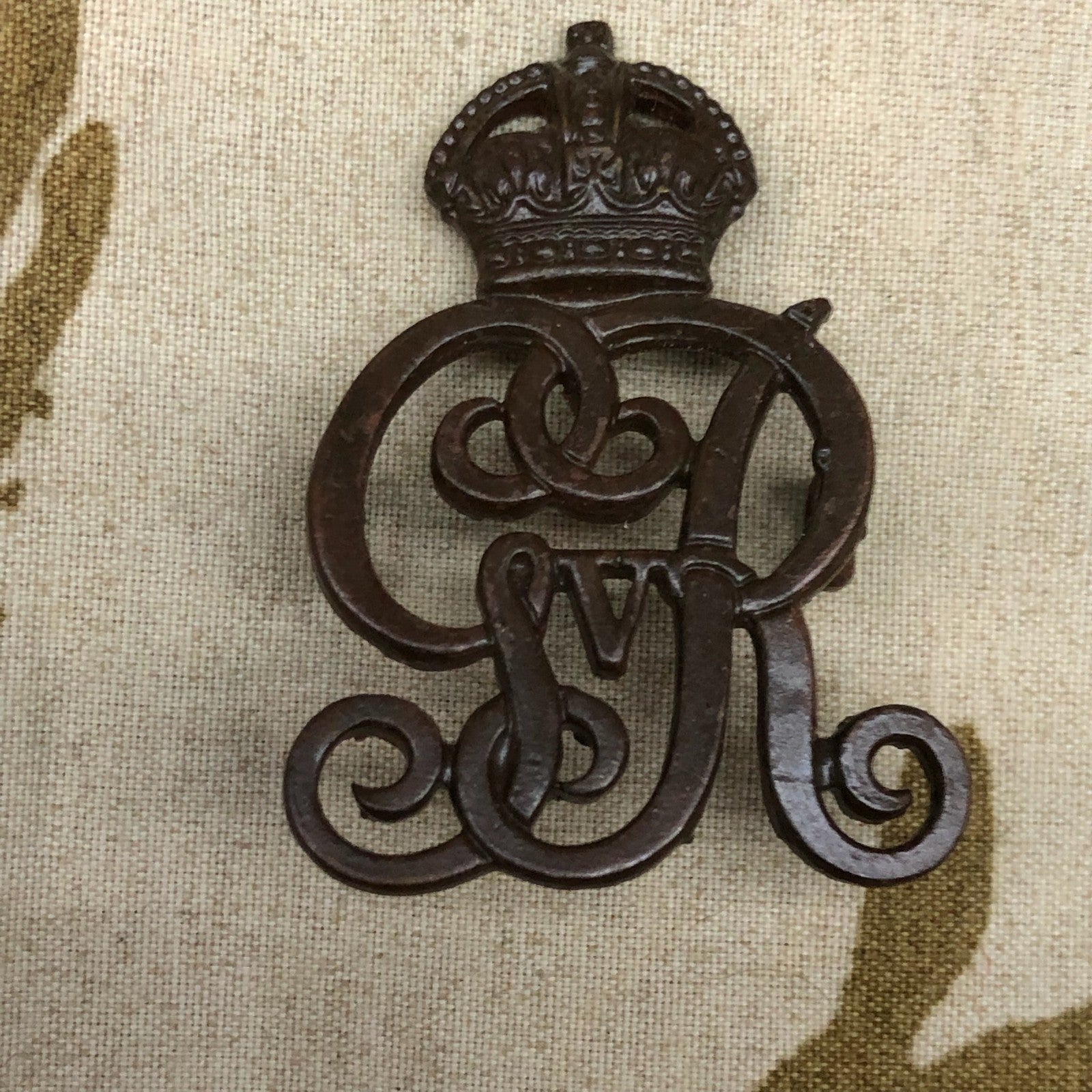 Original WW1 British Army Officers Bronze Norfolk Yeomanry Cap Badge - The Militaria Shop