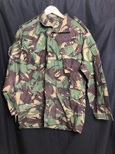 Charger l'image dans la galerie, Genuine Army Surplus British DPM Camouflaged Combat Smock Jacket - Size 170/104 - The Militaria Shop