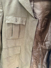 Charger l'image dans la galerie, British Army Surplus No.2 Service Dress Jacket - Size 170/104/96 - The Militaria Shop