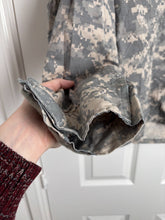 Load image into Gallery viewer, Surplus US Army ACU Combat Uniform Jacket-Medium Regular - The Militaria Shop