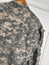 Load image into Gallery viewer, Surplus US Army ACU Combat Uniform Jacket-Medium Regular - The Militaria Shop