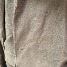 Charger l'image dans la galerie, Genuine British Army Man's Mounted Regiment Khaki Greatcoat - 37" Chest - The Militaria Shop