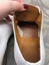 Load image into Gallery viewer, Genuine British Army Women's White Summer Shoes - WW2 Pattern - Size UK 5 L - The Militaria Shop