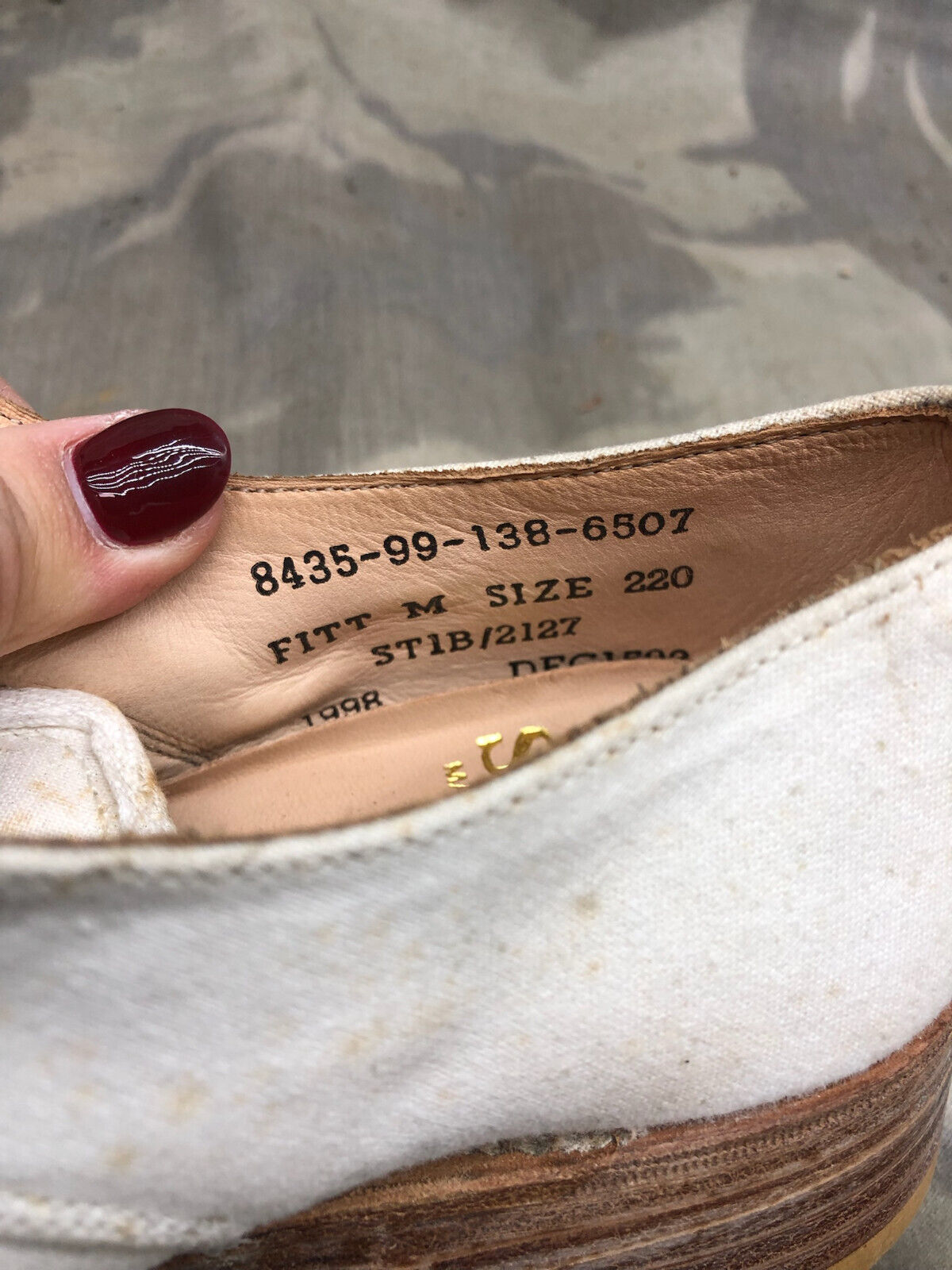 Genuine British Army Women's White Summer Shoes - WW2 Pattern - Size UK 3 M - The Militaria Shop