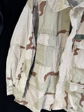 Load image into Gallery viewer, Gulf War US Army DCU Camouflaged Combat Field Coat/Jacket - Large/Regular - The Militaria Shop