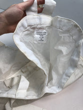 Load image into Gallery viewer, British Military Army Arctic Protective Warfare Weapon Cover For SA80 Rifle - The Militaria Shop