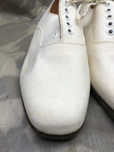 Load image into Gallery viewer, Genuine British Army Women's White Summer Shoes - WW2 Pattern - Size UK 6 L - The Militaria Shop