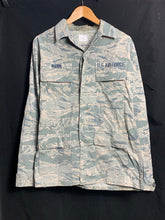 Charger l'image dans la galerie, US Air Force Issue ACU Digicam Digital Camouflage Ripstop Shirt - 34" Large - The Militaria Shop