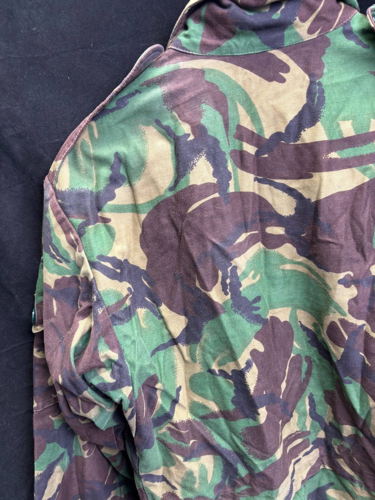 Surplus British Army DPM Pattern Camouflaged Smock Combat-180/96 - The Militaria Shop