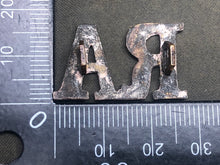 Load image into Gallery viewer, Genuine British Army Brass Shoulder Title - Royal Artillery - The Militaria Shop