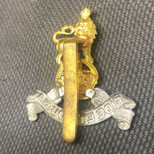 Load image into Gallery viewer, Original WW2 British Army Cap Badge - Royal Army Pay Corps - The Militaria Shop