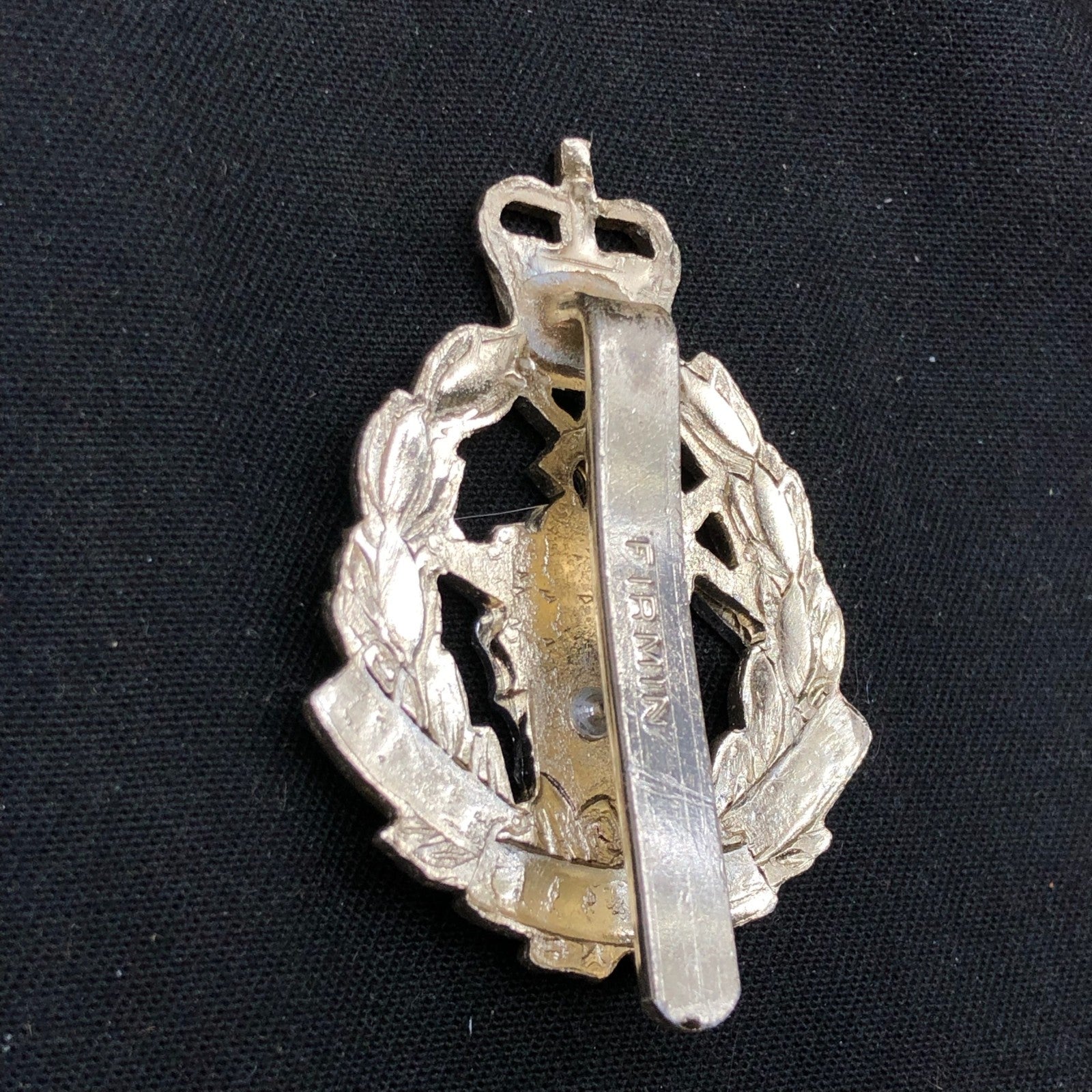 Genuine British Army Cap Badge - Royal Army Dental Corps - The Militaria Shop