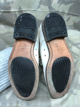 Load image into Gallery viewer, Genuine British Army Women's White Summer Shoes - WW2 Pattern - Size UK 5 L - The Militaria Shop
