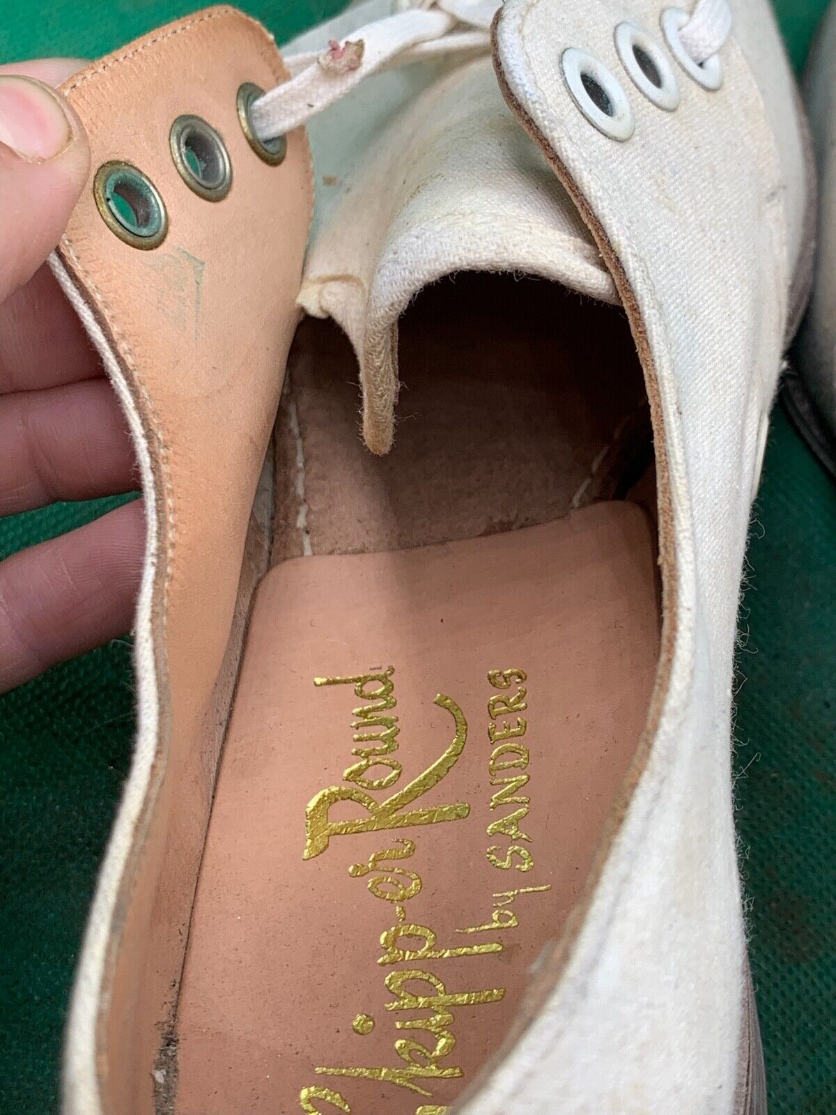 Original WW2 British Army Women's White Summer Shoes - ATS WAAF - Size 220s - The Militaria Shop