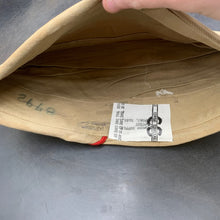 Lade das Bild in den Galerie-Viewer, Original WW2 US Army Overseas Garrison Cap - Artillery - Size 6 1/2 - 52cm - The Militaria Shop