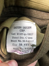 Lade das Bild in den Galerie-Viewer, Original WW2 US Army Class A Dress Jacket 1940 - Private Ryan Prop - 38" - The Militaria Shop