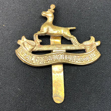 Lade das Bild in den Galerie-Viewer, Original British Army WW1 / WW2 Royal Canadian Dragoons Cap Badge - The Militaria Shop
