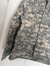 Charger l'image dans la galerie, Surplus US Army ACU Combat Uniform Jacket-Medium-Regular - The Militaria Shop