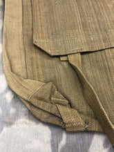 Charger l'image dans la galerie, Original WW2 British Army 37 Pattern Large Pack Indian Made - New Old Stock - The Militaria Shop