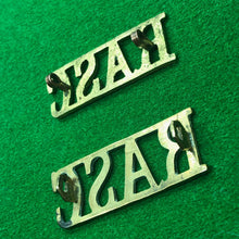Load image into Gallery viewer, Original WW2 British Army RASC Royal Army Service Corps Brass Shoulder Titles - The Militaria Shop